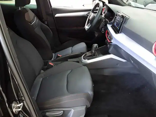 Seat Arona view 8