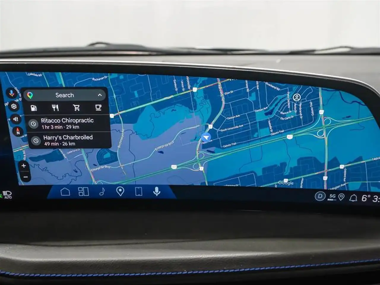 Cadillac XT4 снимка Cadillac XT4