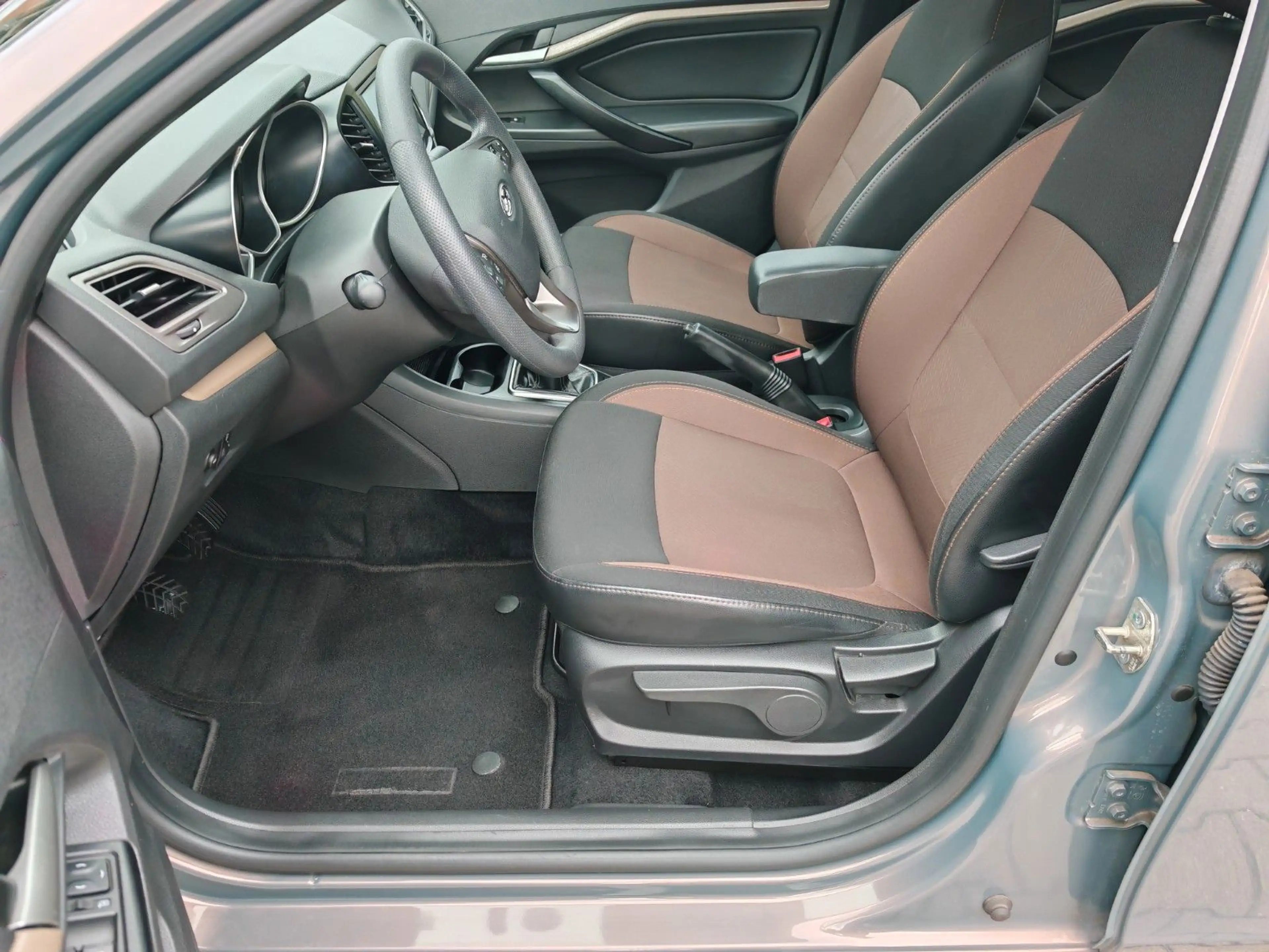 Lada Vesta Luxus 1.6 i 78 kw  1 Hand Euro 6  TOP — photo 14