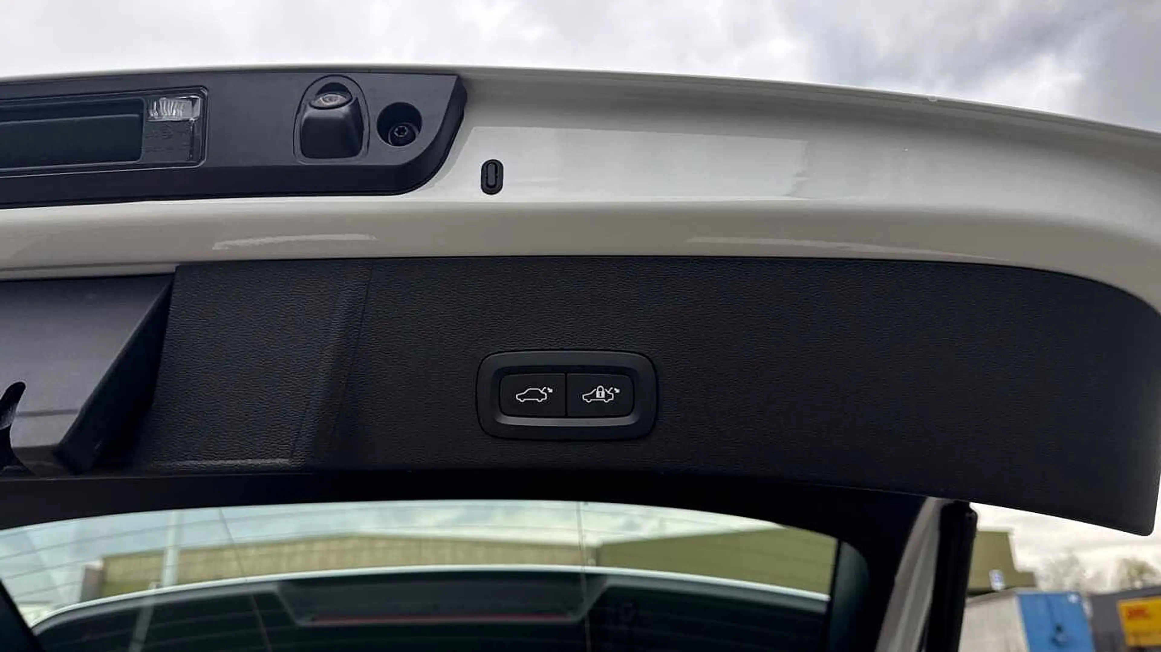 Volvo EX40 Plus, Single Extended Range, Electric — photo 15