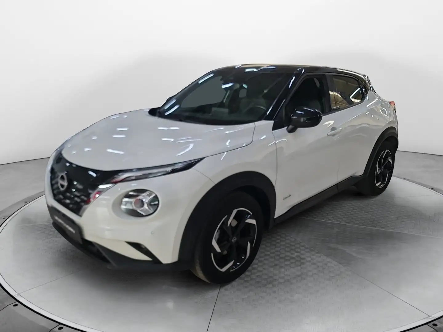 Nissan Juke Juke 1.6 HEV N-Connecta Wit - 1