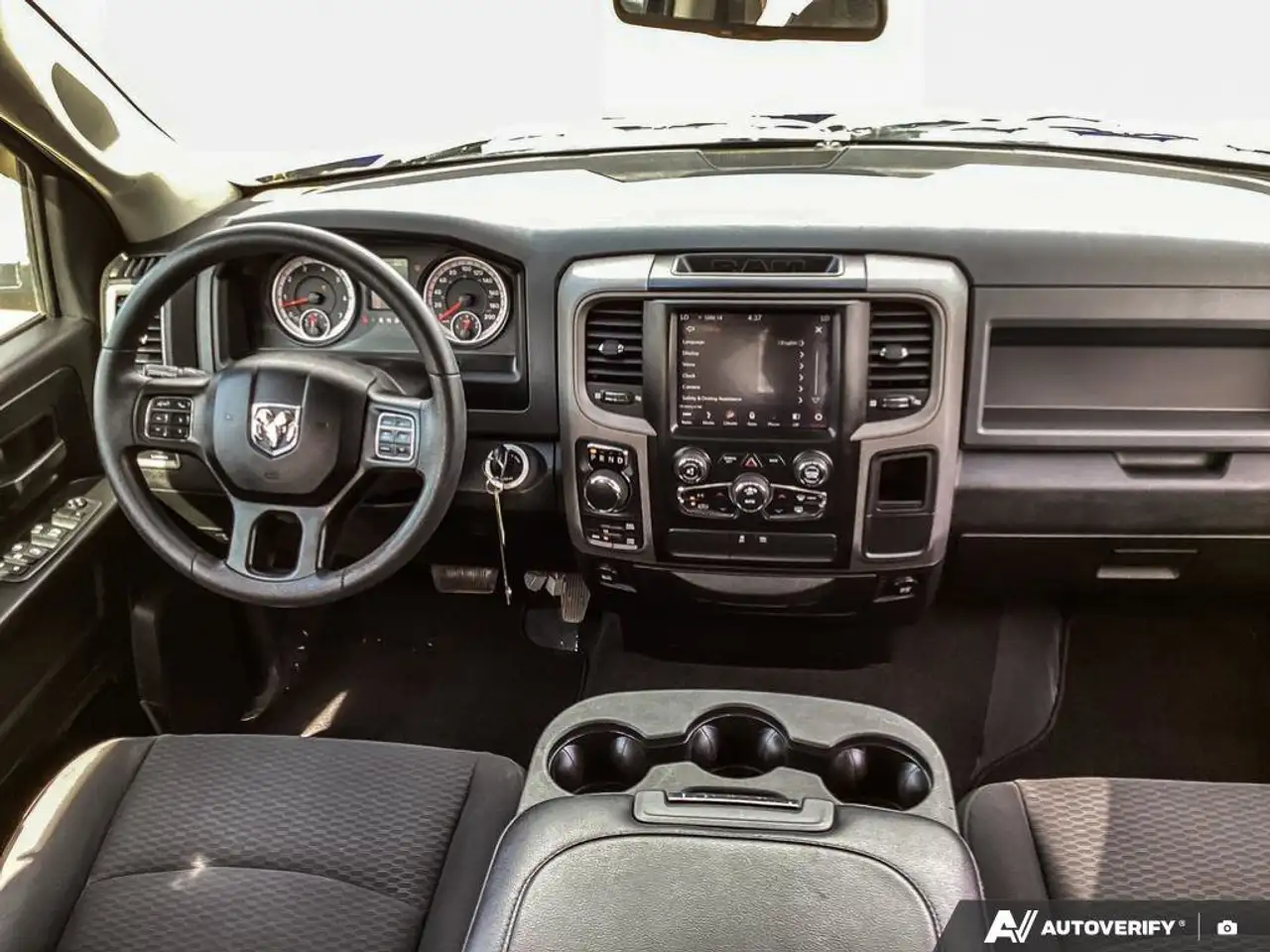 RAM 1500 снимка RAM 1500