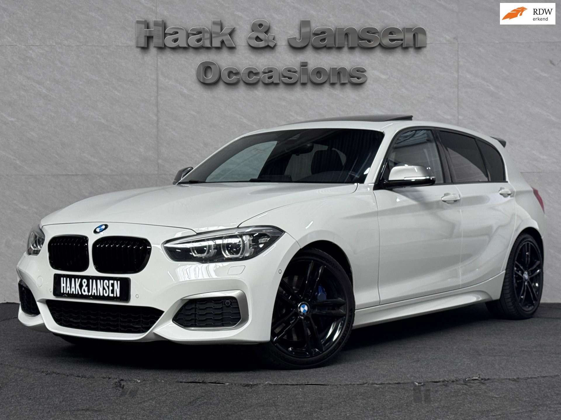 2019 BMW 140M