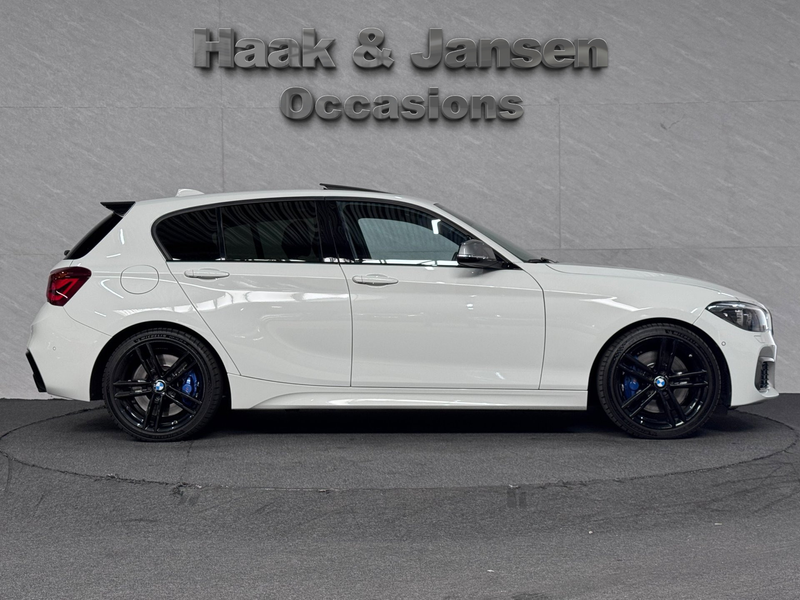 BMW 140 1-serie M140i xDrive High Executive HK Pano Memory — photo 8