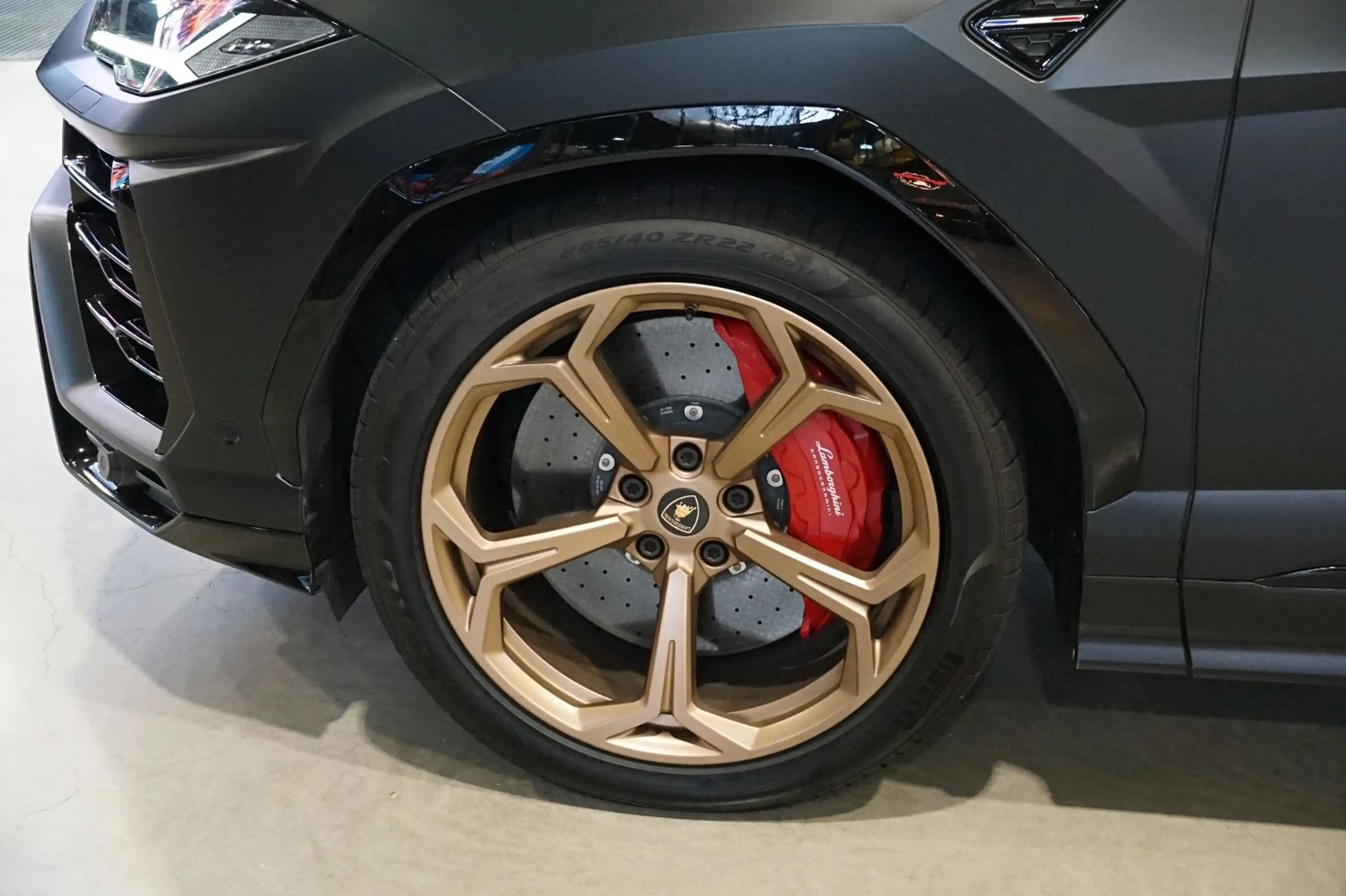 Lamborghini Urus /Standheizung/B&O/Pano/Bicolor Alcantara — photo 9