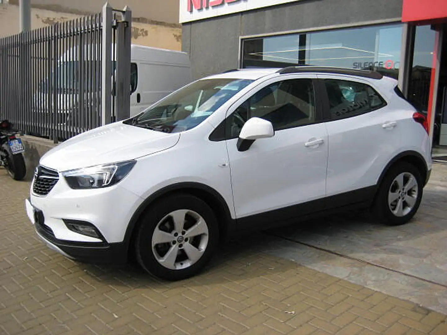 Opel Mokka 1ª serie X 1.4 Turbo Ecotec 120CV 4x2 Start&Stop A Bianco - 2