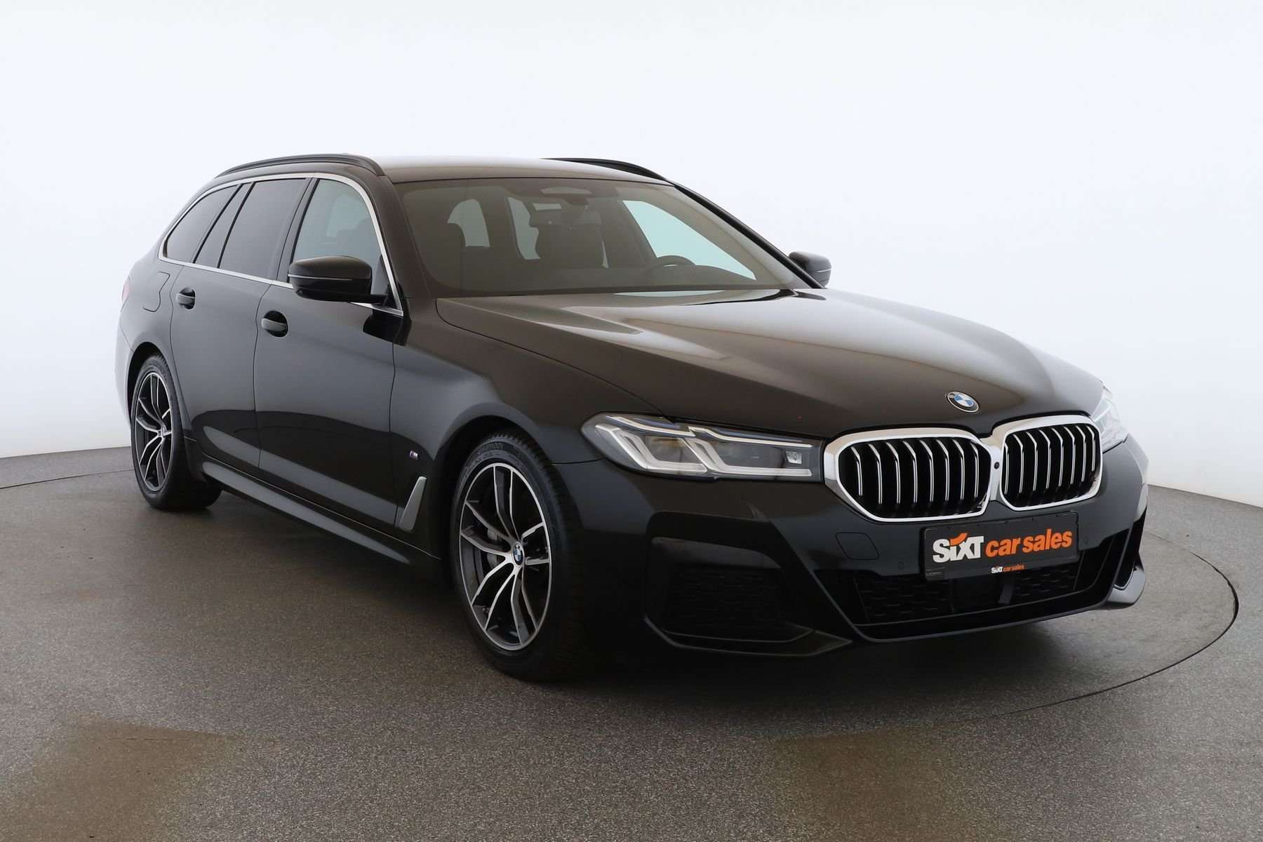 2023 BMW 540