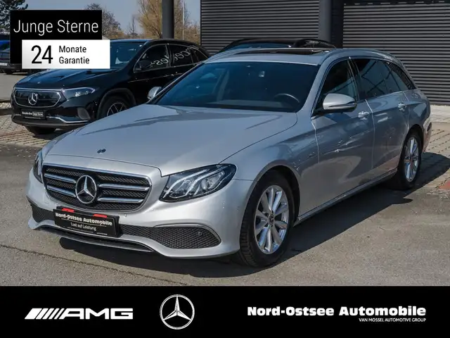 Mercedes-Benz E 300 d T AVANTGARDE KAMERA LED AHK NAVI