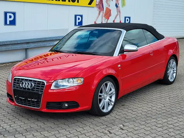 Audi S4 4.2 V8 tiptronic quattro/Leder/Navi/Xenon