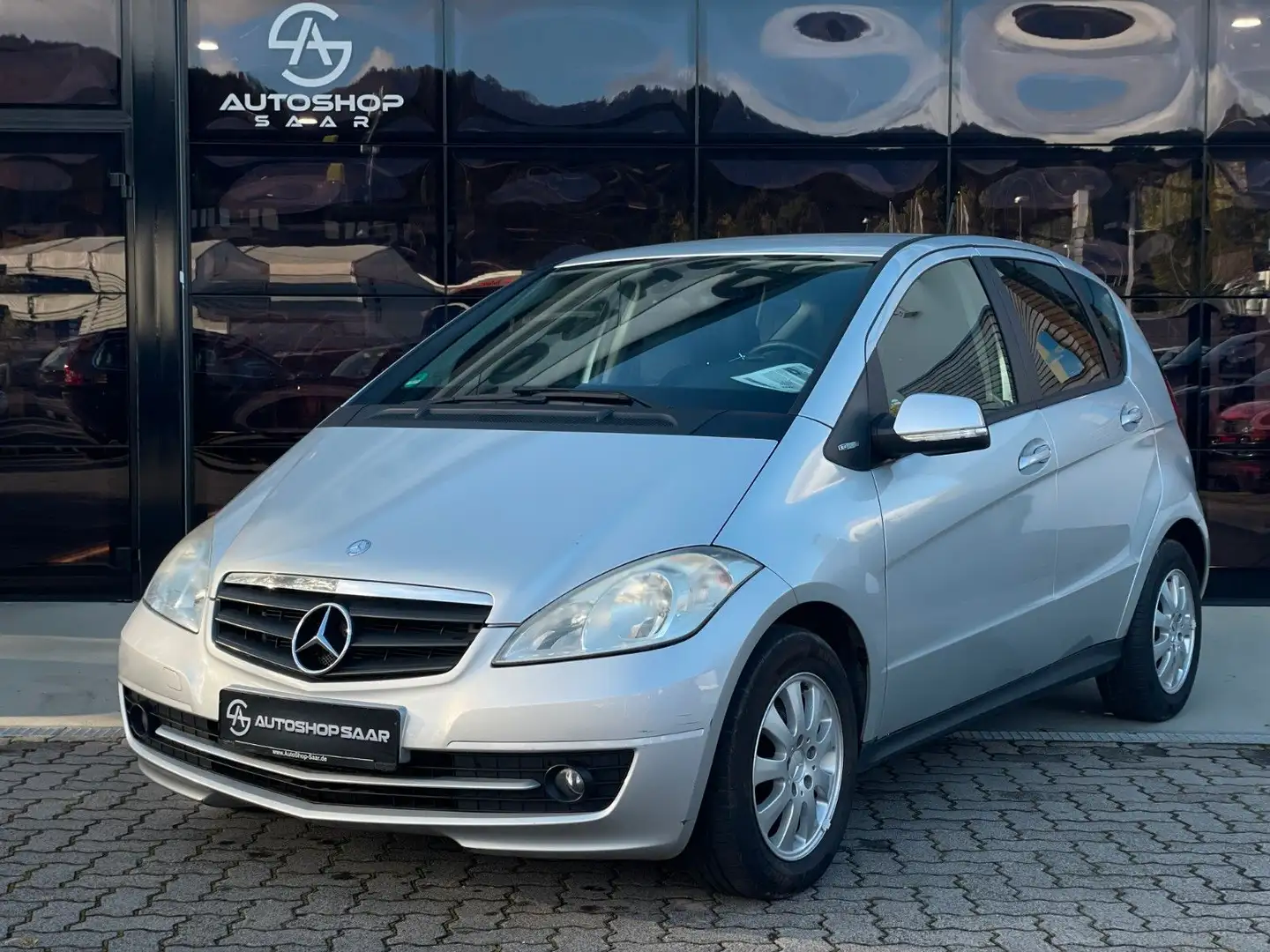 Mercedes-Benz A 160 Tüv 07.2027 Silber - 1