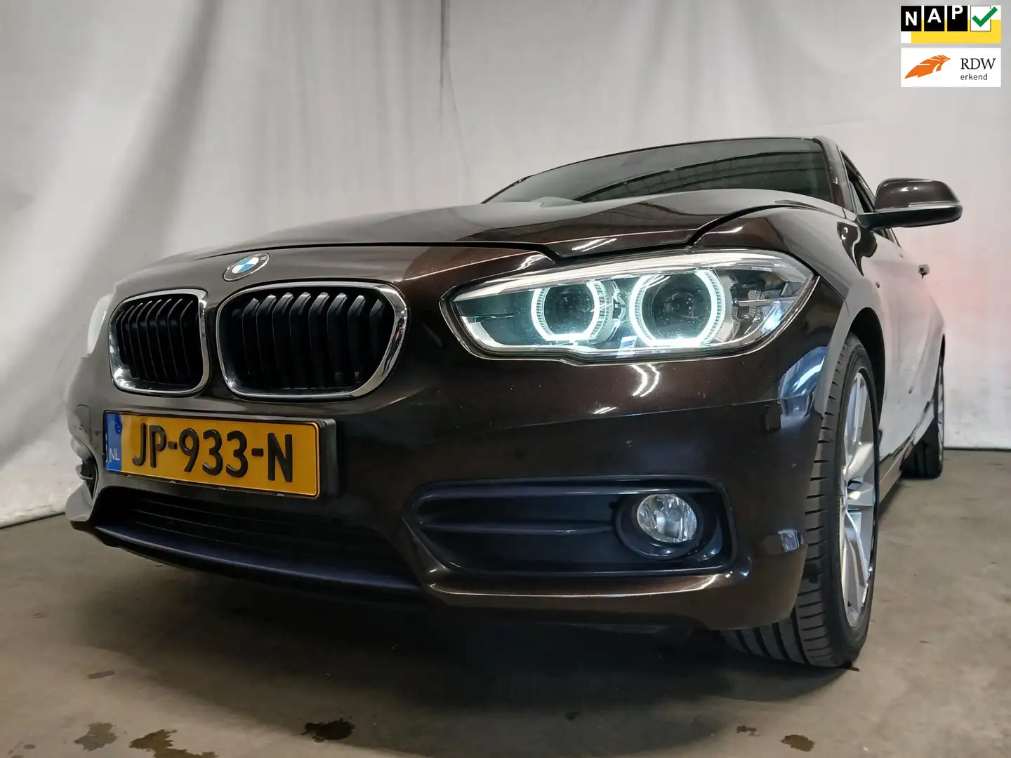 BMW 118 1-serie 118i Centennial High Executive SCHADEAUTO! Marrón - 1