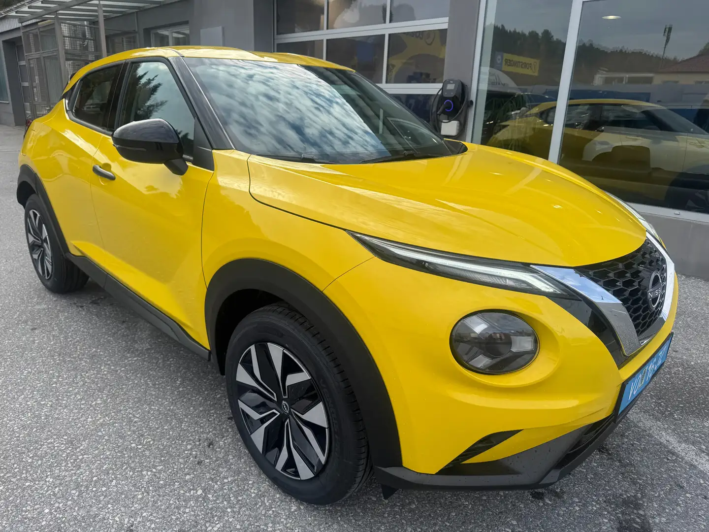 Nissan Juke Juke 1,0 DIG-T Acenta+  SONDERPREIS Gelb - 2