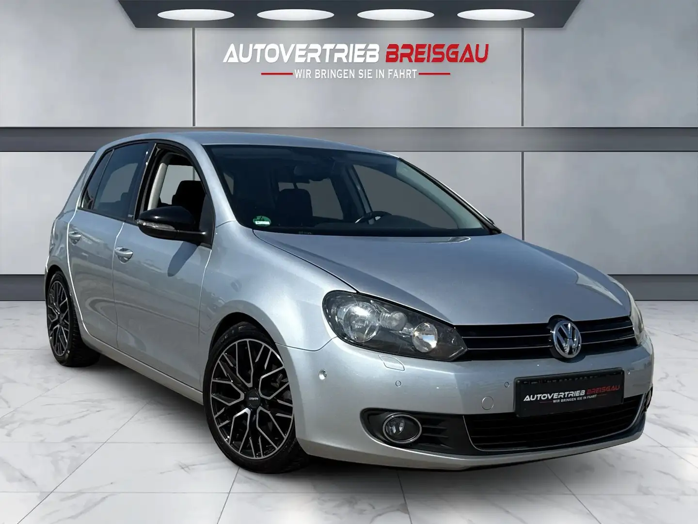 Volkswagen Golf Style/Alufelgen/Tieferlegt/Service Neu/ Plateado - 1