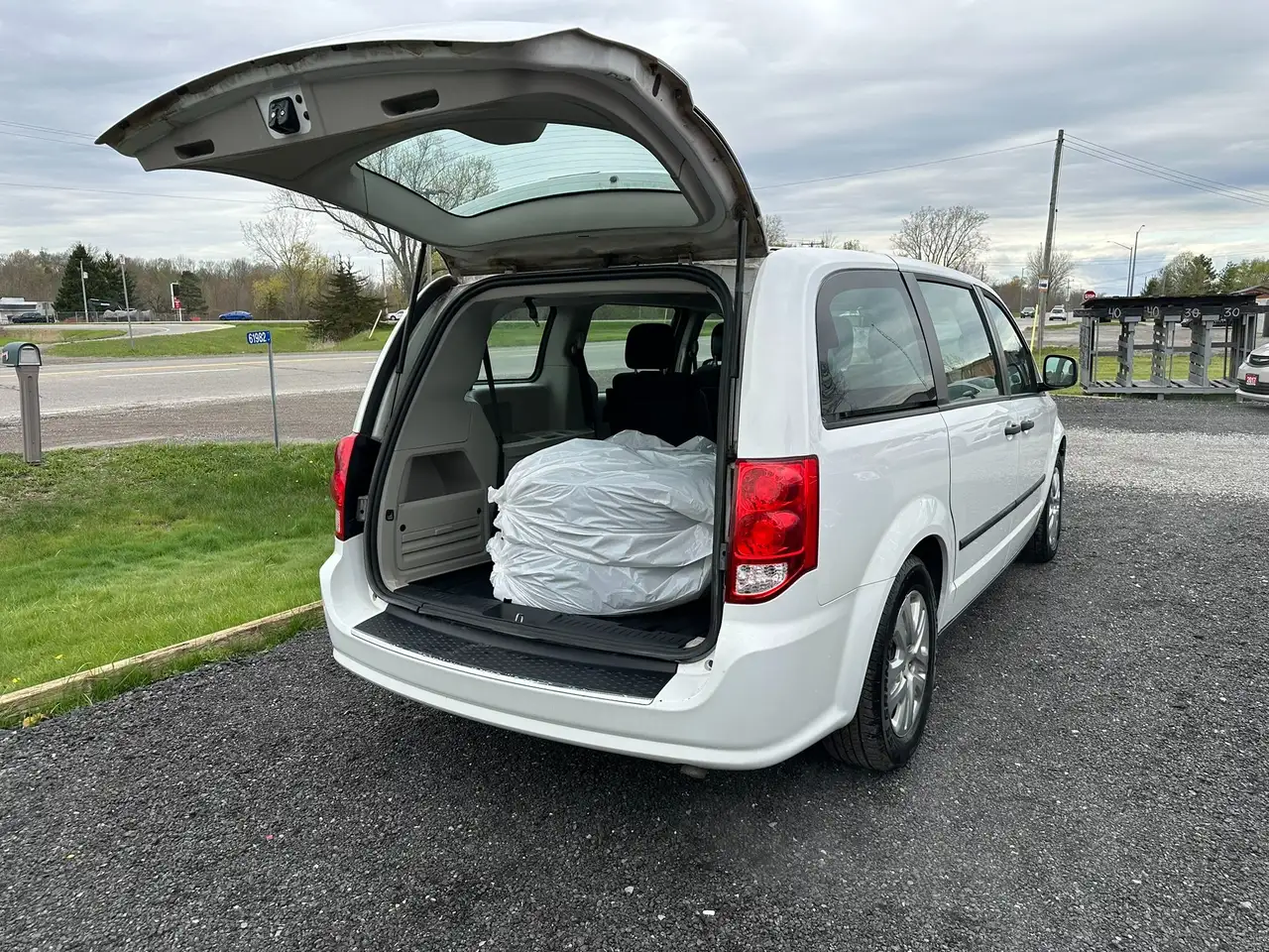 Dodge Grand Caravan снимка Dodge Grand Caravan