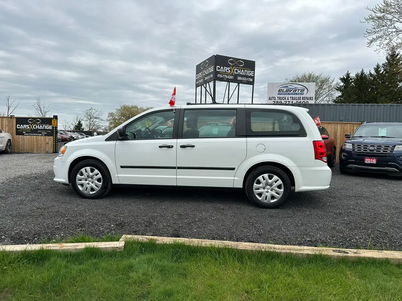 Dodge Grand Caravan снимка Dodge Grand Caravan