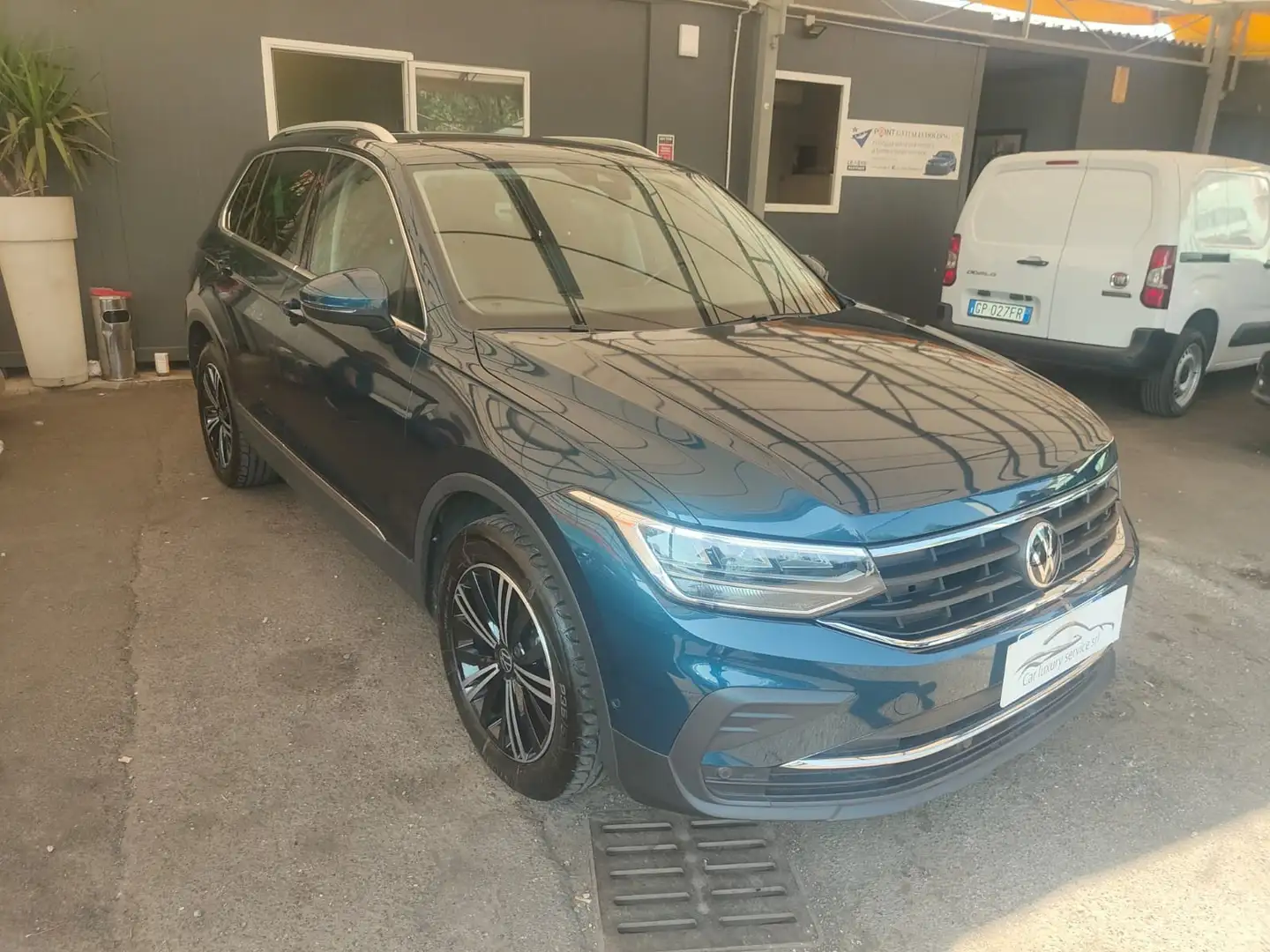 Volkswagen Tiguan Tiguan II 2021 1.4 tsi eh Life dsg Bleu - 1