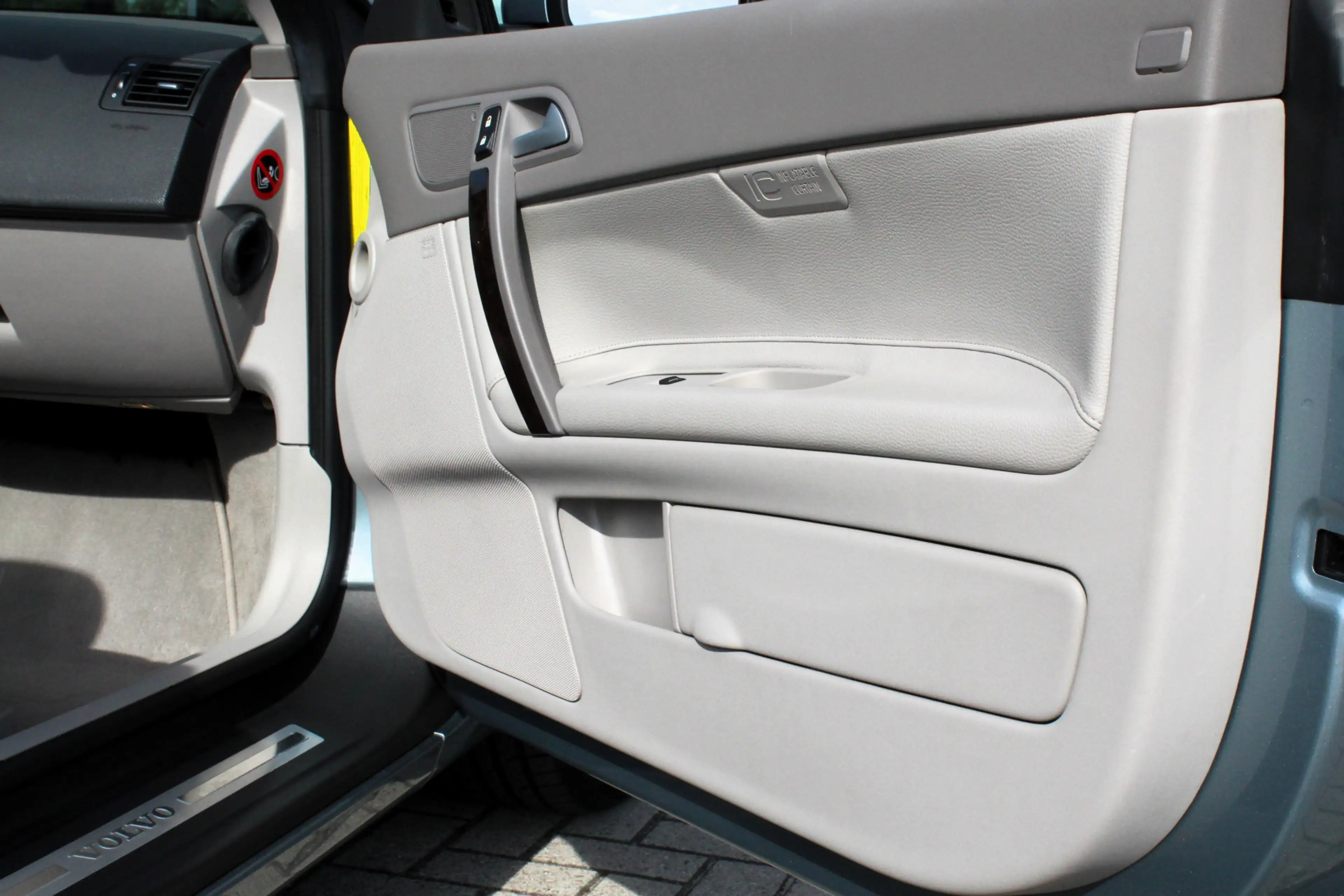 Volvo C70 Convertible 2.4i 170pk Summum AUTOMAAT NL-auto! 2e — photo 28