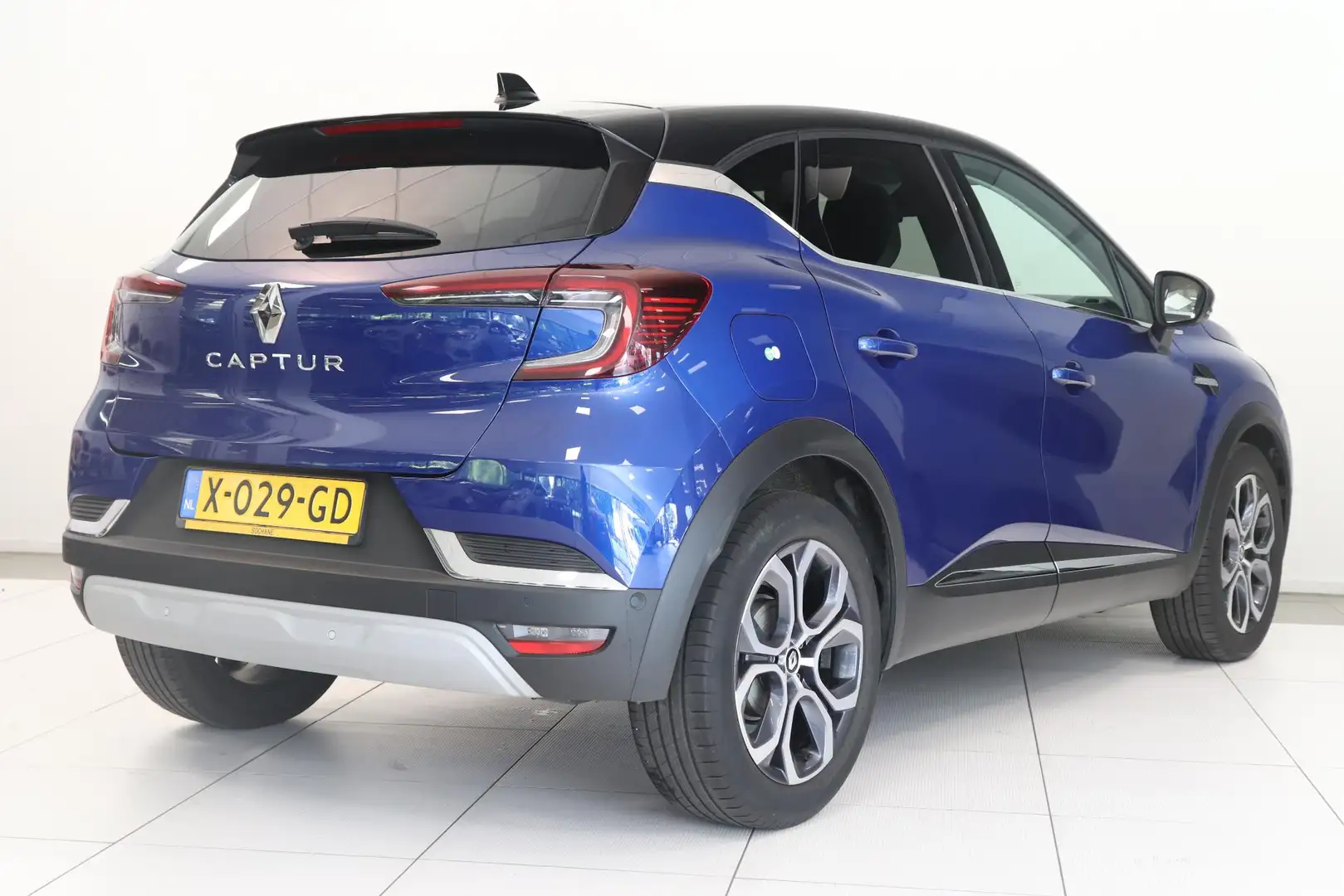 Renault Captur 1.0 TCe 90 techno | 360 Camera | BOSE audio | Navi Bleu - 2