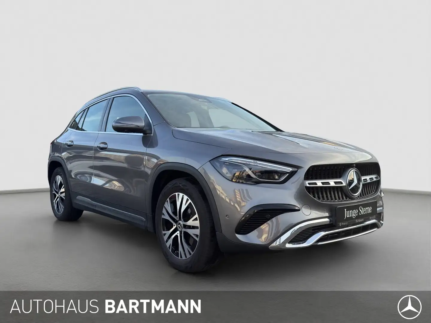 Mercedes-Benz GLA 200 GLA 200 PROGRESSIVE ADVANCED +360°+MULTIBEAM+AHK Grau - 2