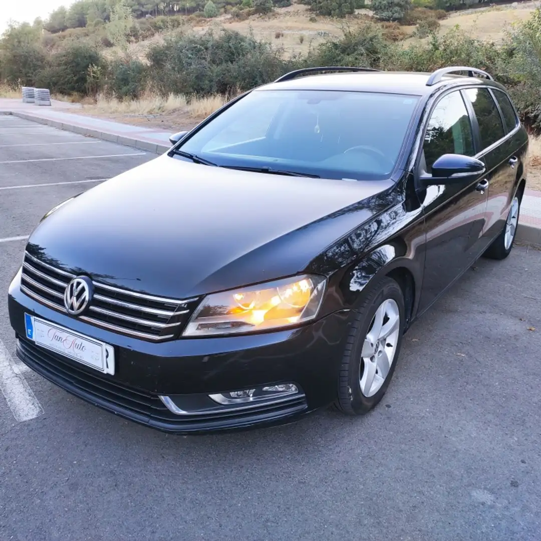 Volkswagen Passat Variant 1.6TDI Business Advance Navi BMT Noir - 1