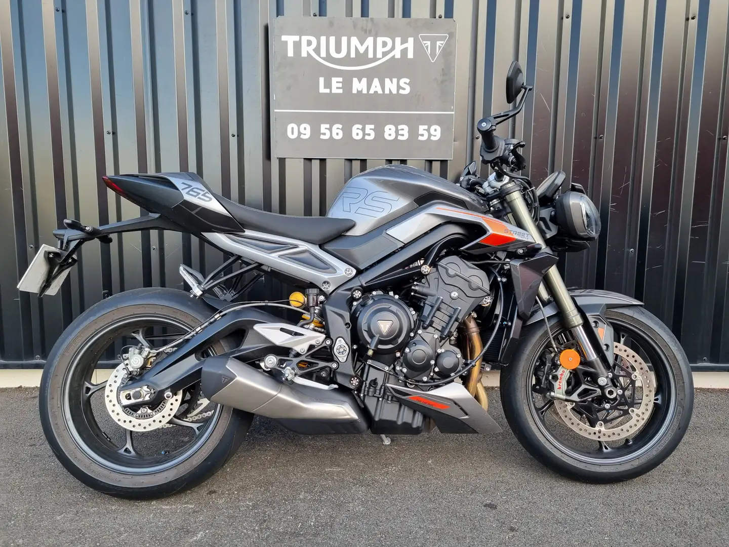 Triumph Street Triple 765 Gris - 1