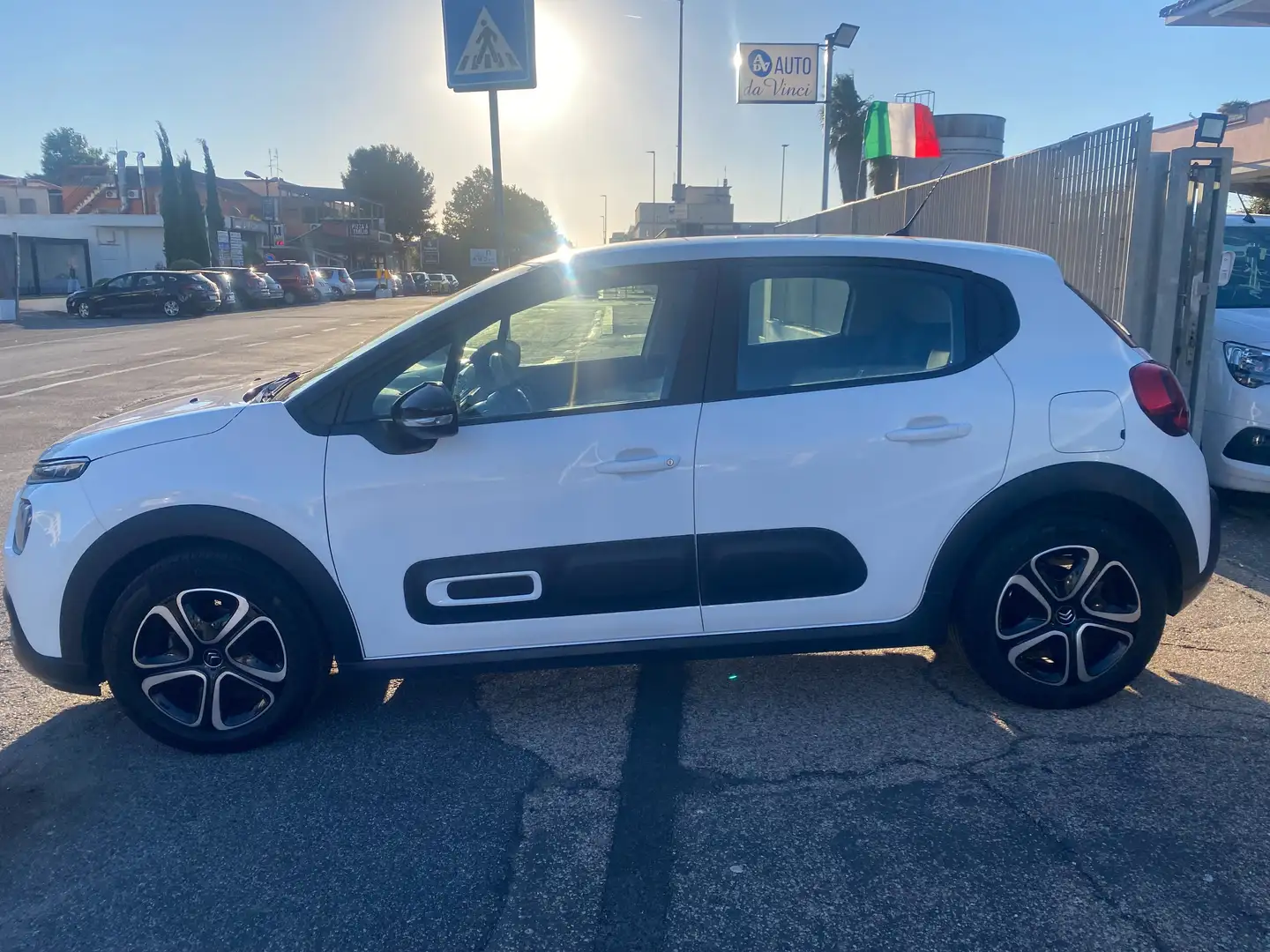 Citroen C3 1.2 Puretech 83Cv PLUS-NAVI/FullLED Prezzo Reale! Bianco - 2
