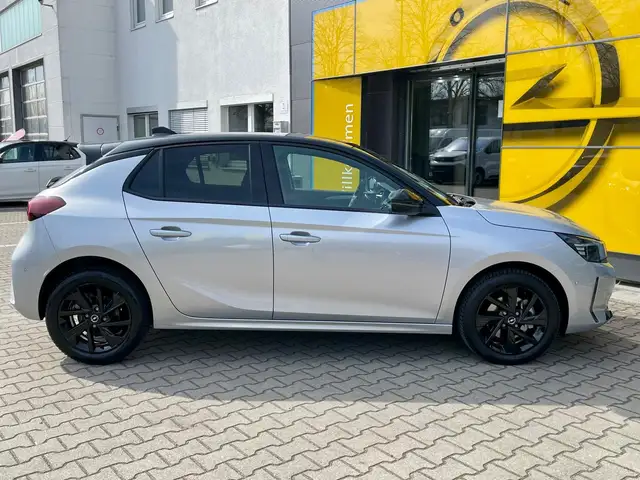 Opel Corsa view 8