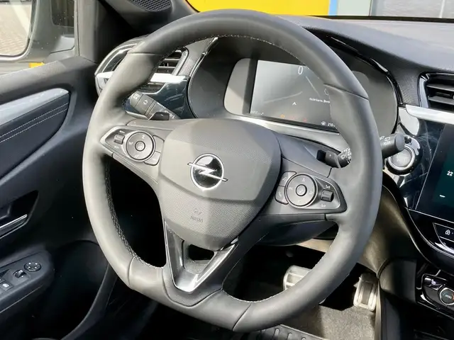Opel Corsa view 12