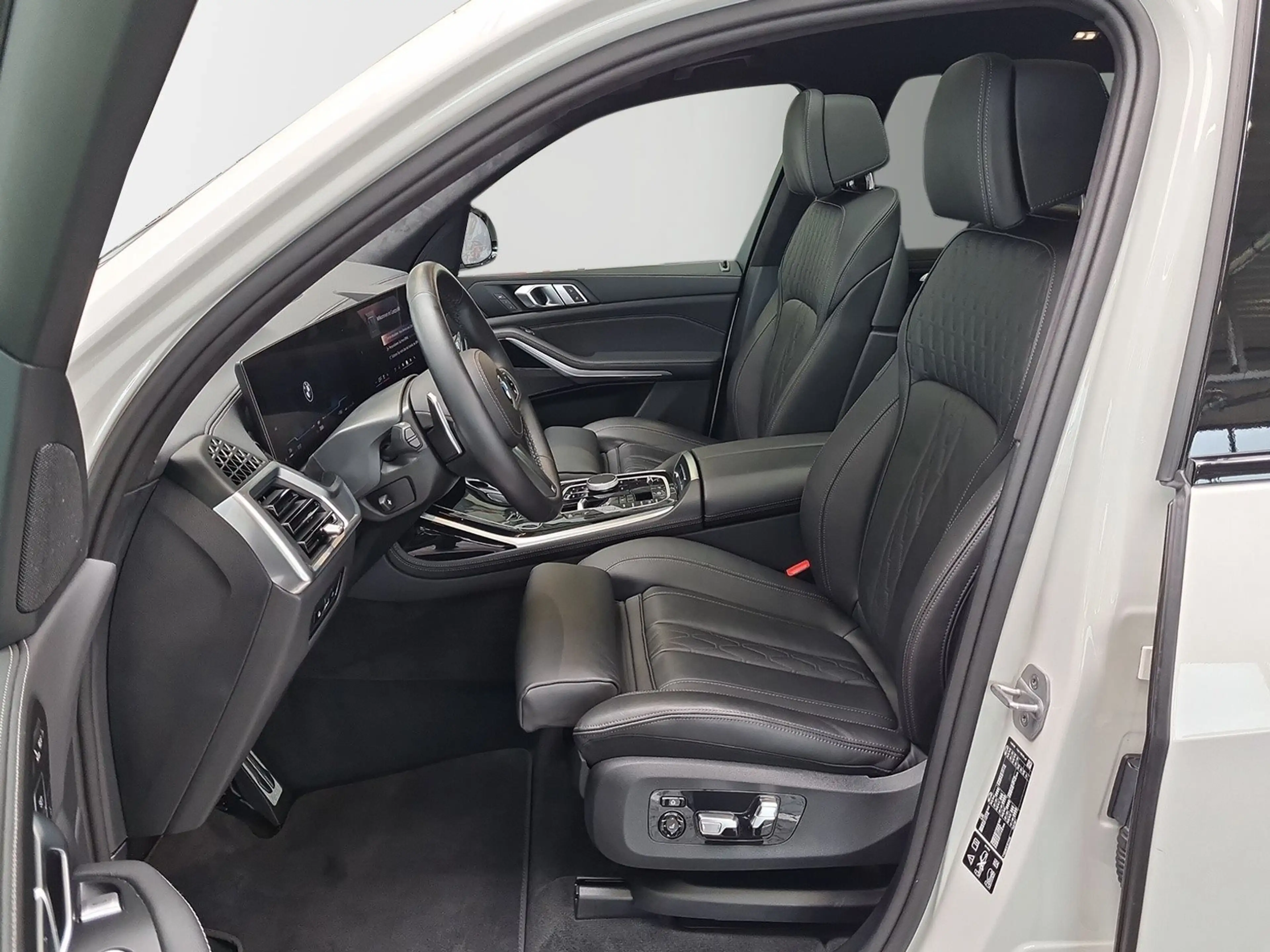 BMW X7 xDrive40i M-Sport Pro AHK ACC Head-Up Standhz. uvm — photo 8