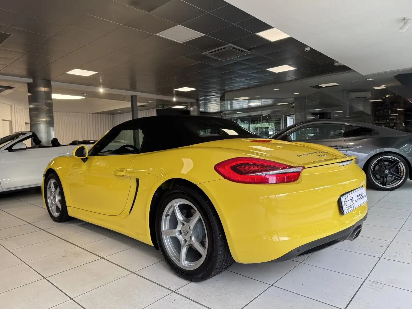 Porsche Boxster (981) 2.7 265CH PDK Jaune - 2