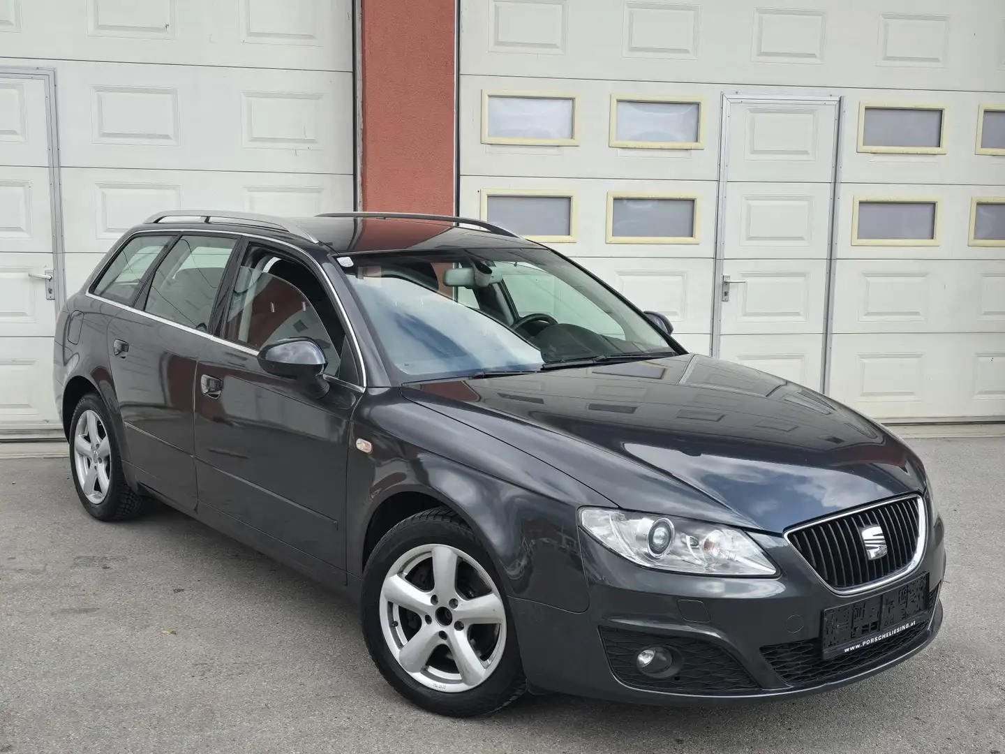 SEAT Exeo Exeo ST Sport 1,8 Schwarz - 2