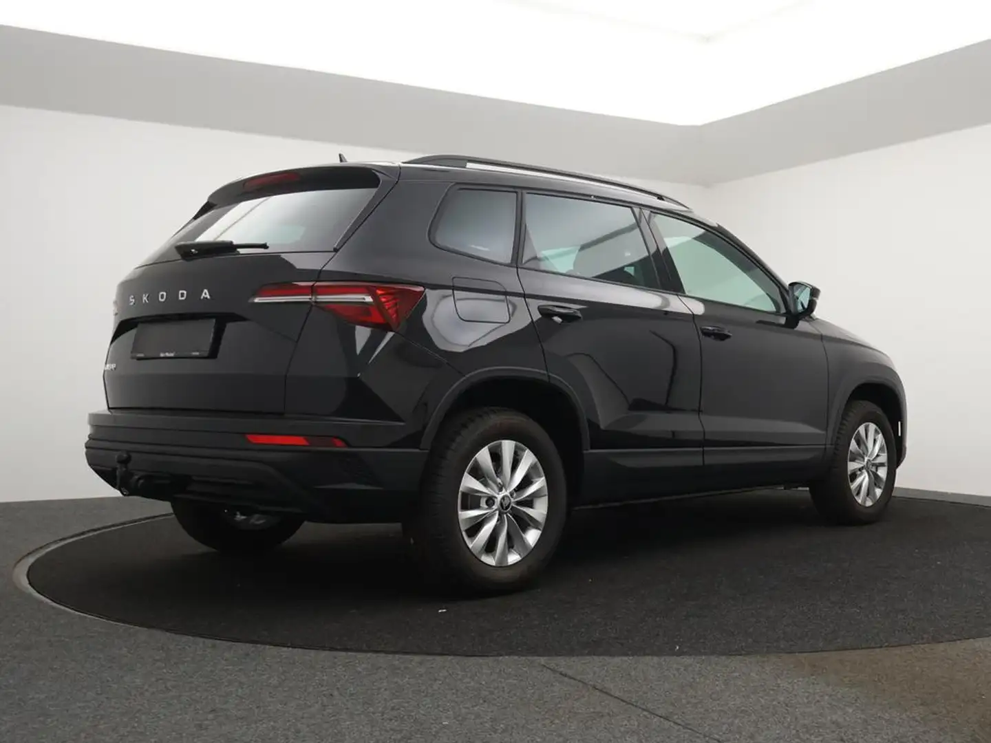 Skoda Karoq Karoq Limited Cycling Edition 1.5TSI 150PK *TREKHAAK*KEYLESS*DIGITAL DASHBOARD*NAVI*APP CONNECT* DEMO Negro - 2