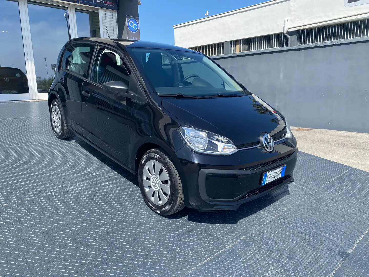 Volkswagen up! up! 5p 1.0 eco Take 68cv Zwart - 2