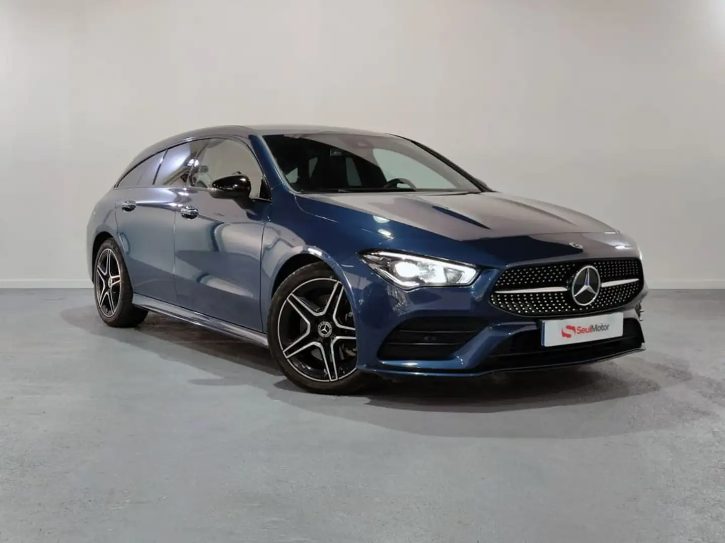 Mercedes-Benz CLA 200 Shooting Brake 200d 8G-DCT Blau - 1