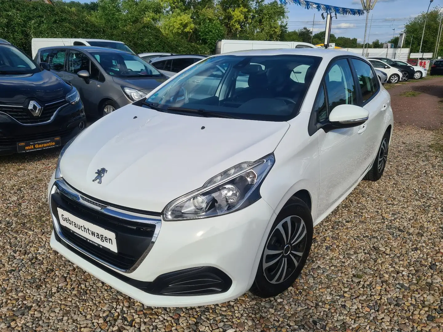 Peugeot 208 BlueHDi 100 Active TOP Zustand/TOP Ausstatt. Blanco - 1