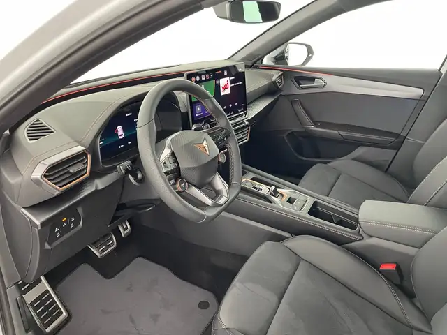 Cupra Leon view 8