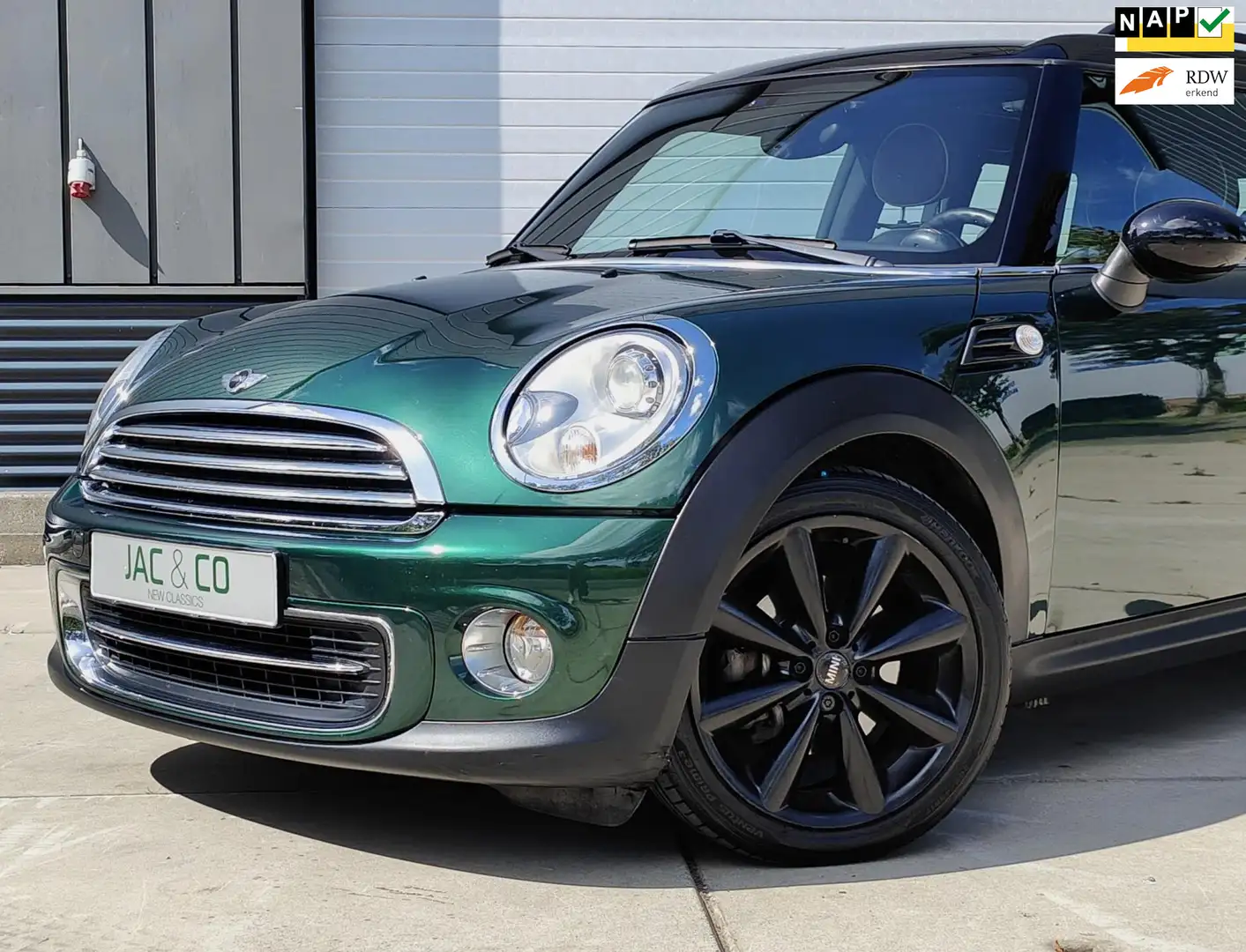 MINI Cooper Clubman Mini 1.6 Chili AUTOMAAT / NAVI /VOL LEER/ OPEN DAK Groen - 1