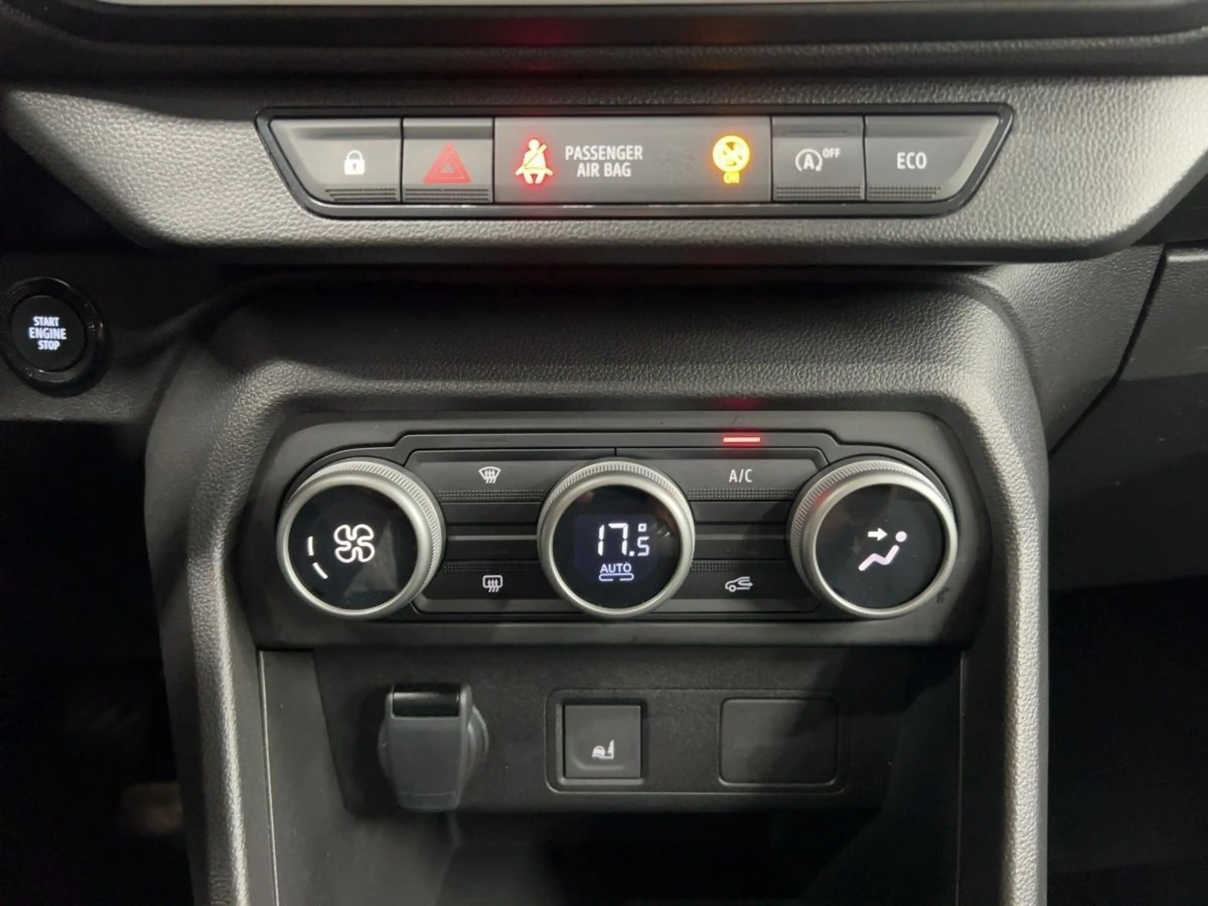 Dacia Jogger Extreme TCe 110 — photo 15