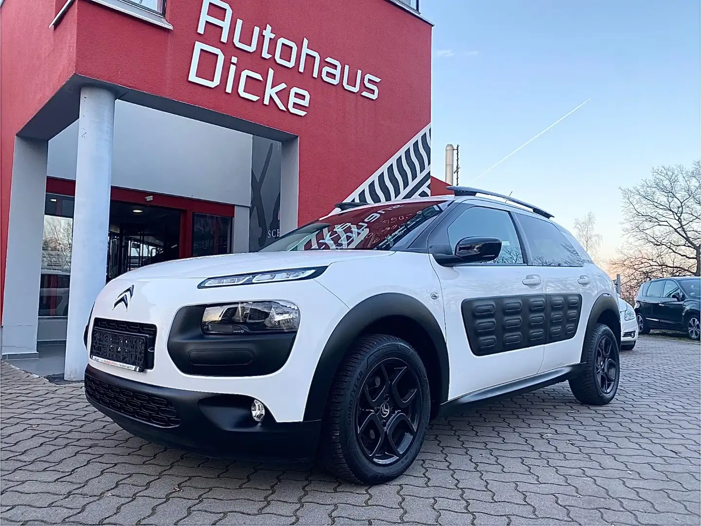 Citroen C4 Cactus Navi Klimaaut Sitzheiz Tempom Weiß - 1