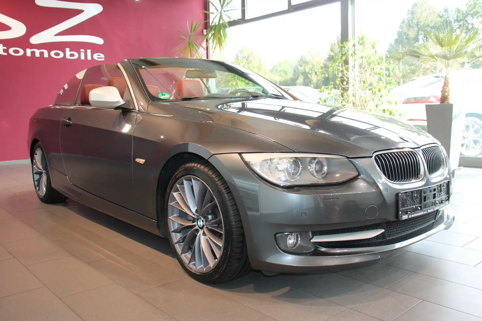 BMW 325 d Cabrio Navi PDC SHZ Leder 2.Hand Grau - 1