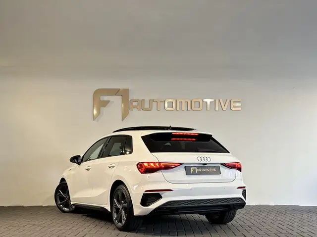 Audi A3 view 6