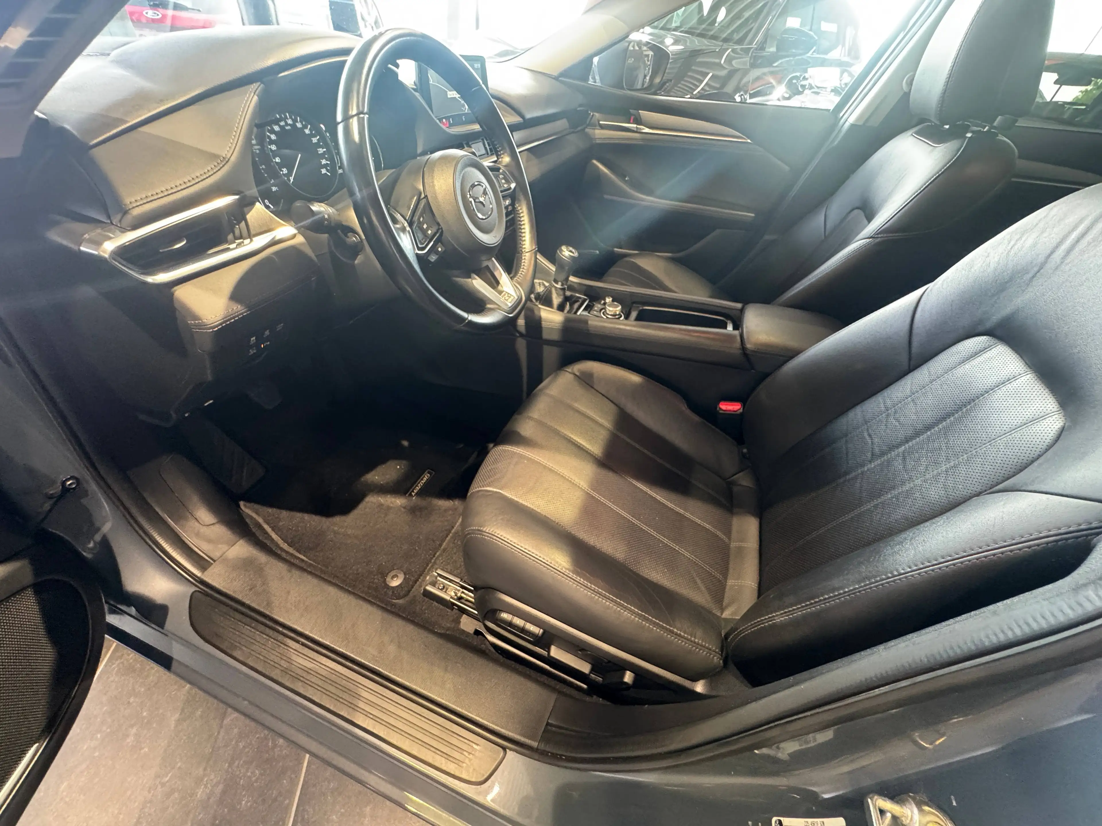 Mazda 6 6 2.0i SKYACTIV-G Skycruise (EU6d) — photo 14