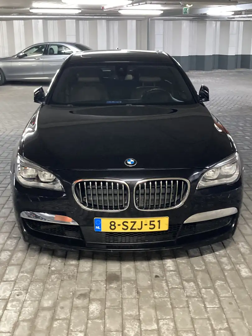 BMW Active Hybrid 7 740IL. Schwarz - 1