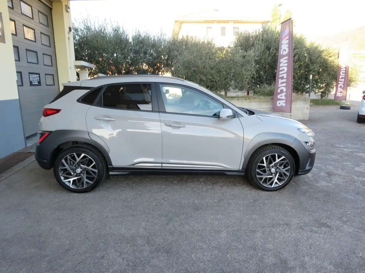 Hyundai KONA 1.6 gdi hybrid Xline 141cv dct. full led/full adas Argento - 2