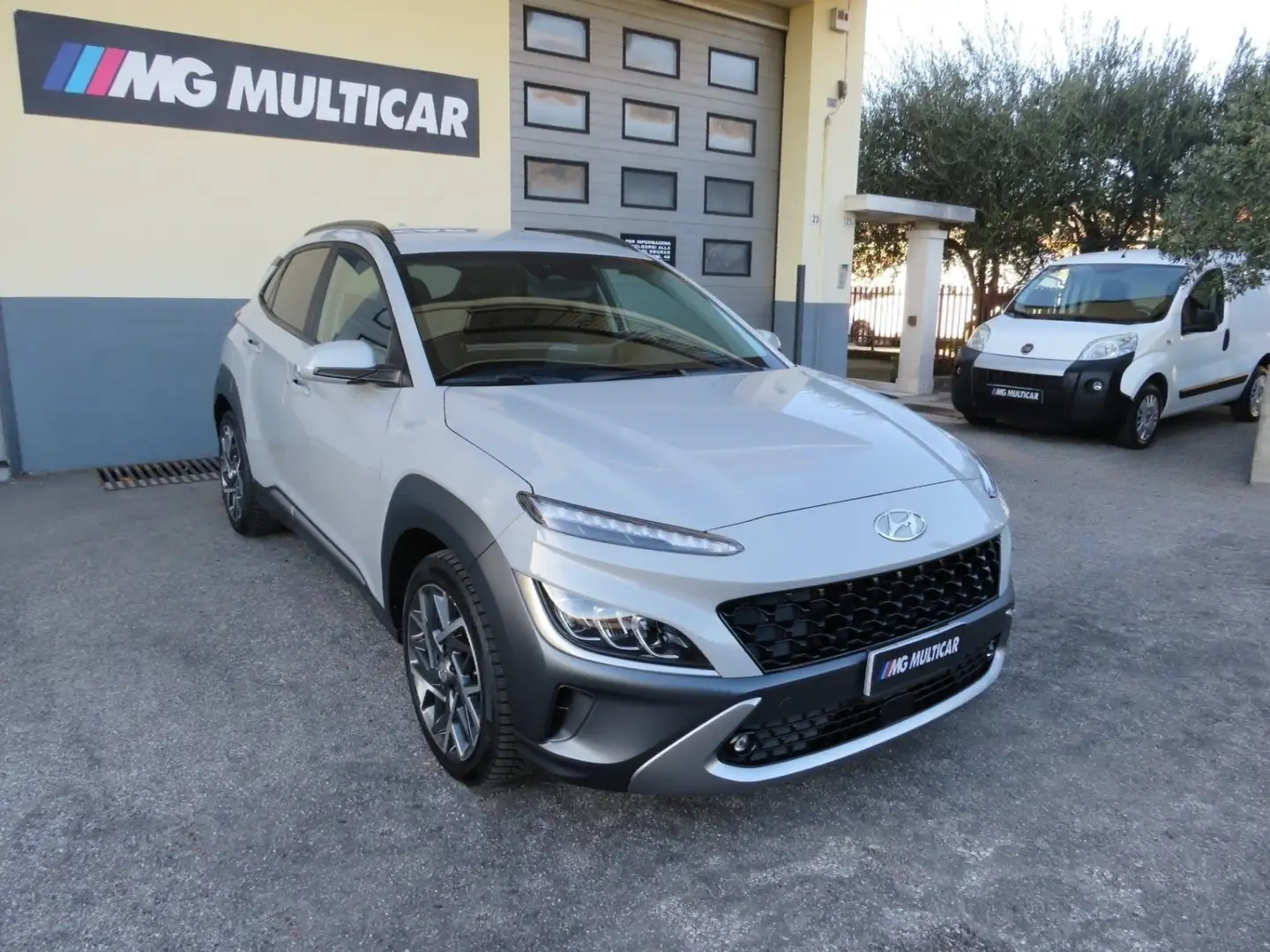 Hyundai KONA 1.6 gdi hybrid Xline 141cv dct. full led/full adas Argento - 1