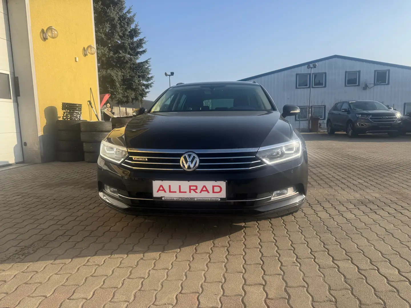 Volkswagen Passat 2.0 TDI Comfort - Line 4 Motion Schwarz - 1
