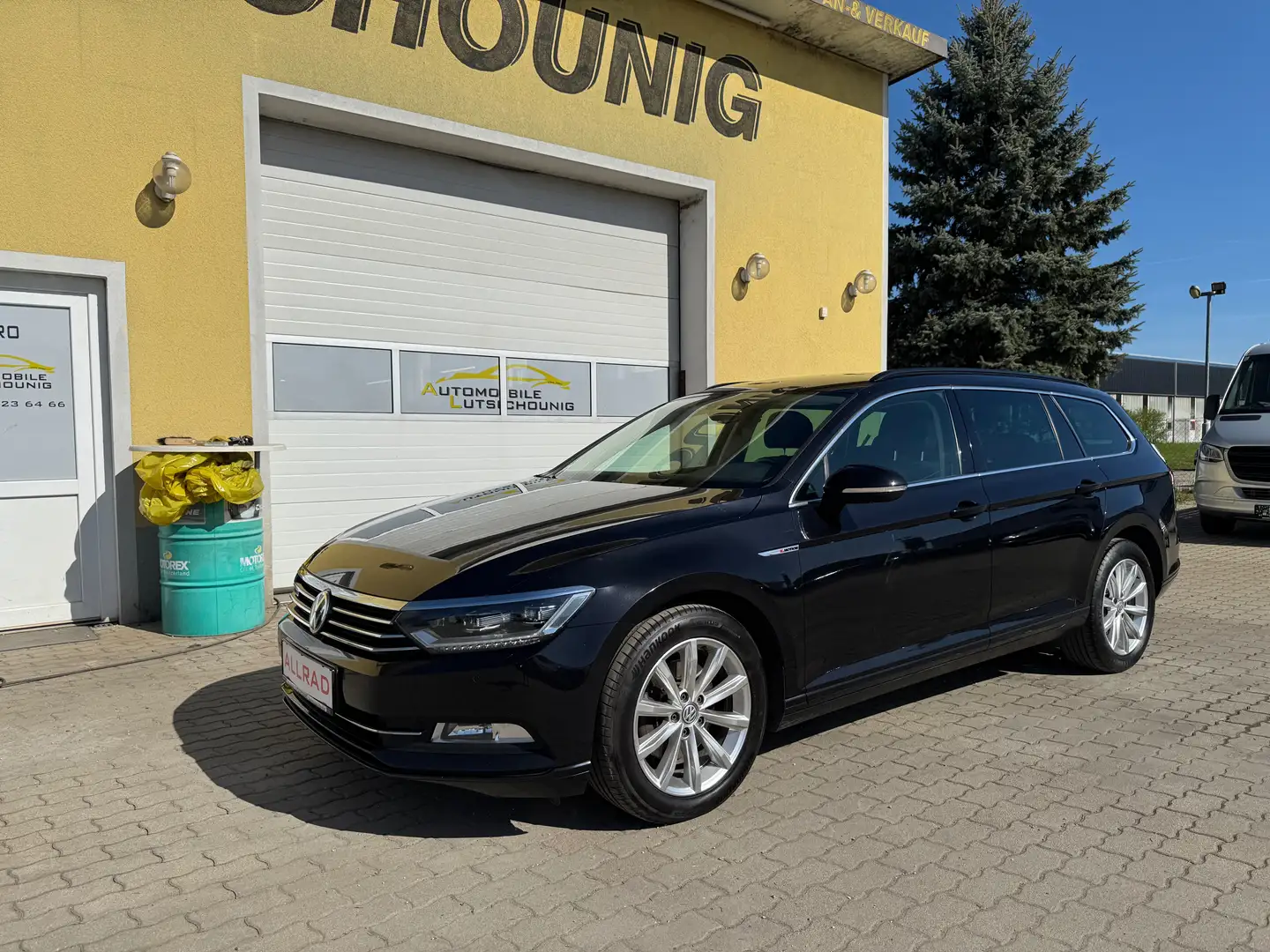 Volkswagen Passat 2.0 TDI Comfort - Line 4 Motion Schwarz - 2
