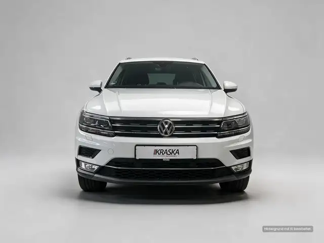 Volkswagen Tiguan view 2