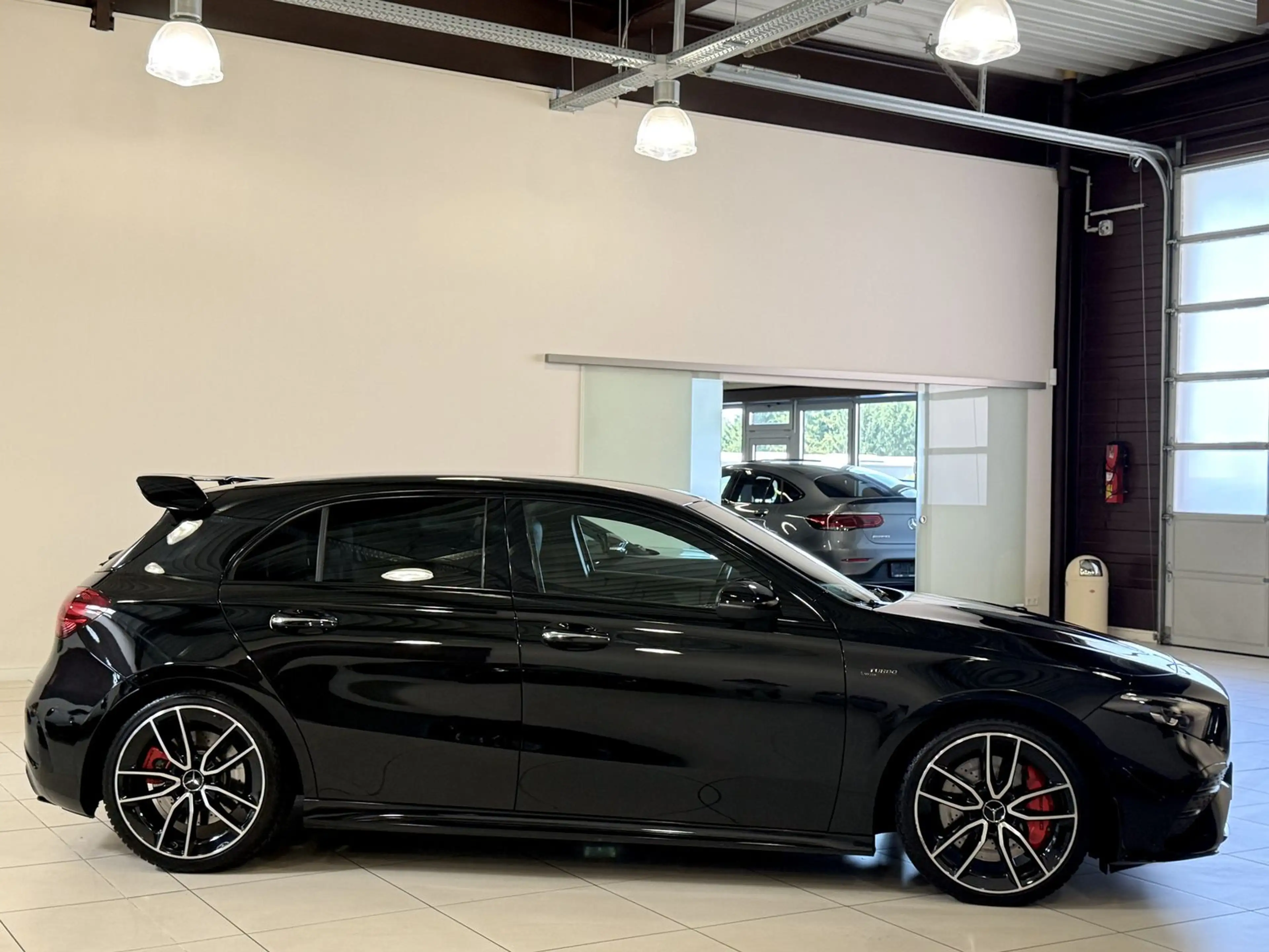 Mercedes-Benz A 35 AMG 4Matic *Aero-Burmester-Multibeam-19"* — photo 5