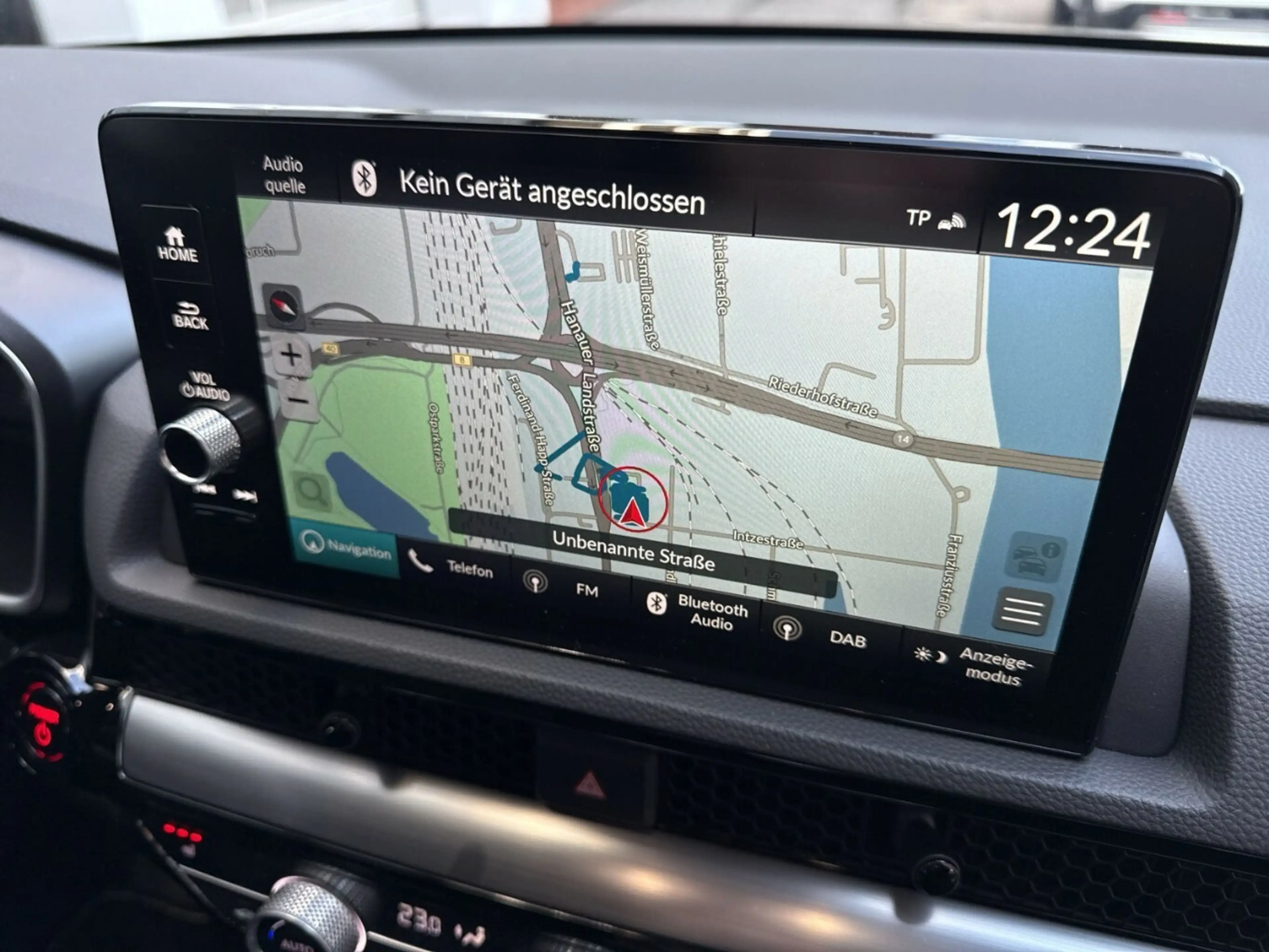Honda CR-V e:HEV Elegance AWD — photo 13